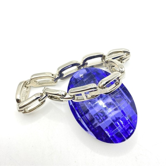 Chain Link Silver Tone Rhinestone Bracelet - Picture 3 of 5